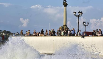 В Севастополе из моря выловили забывшую свое имя девушку