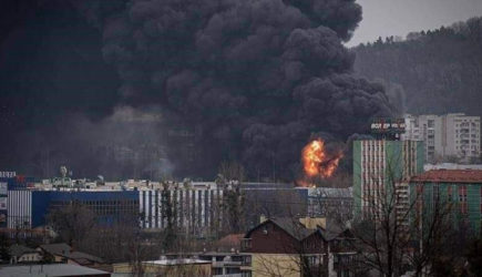 Все в огне: появилось видео из Киева после сегодняшних взрывов