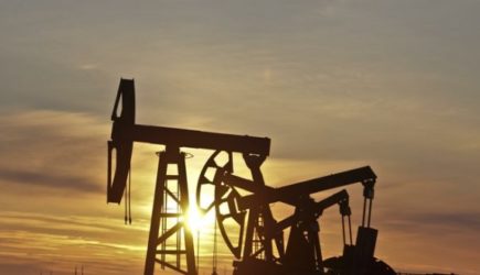 США начали трезветь: Эксперт о мольбах Вашингтона нарастить поставки русской нефти
