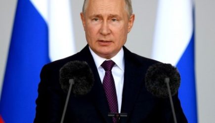 Путин подписал указ о спецмерах в ответ на введение санкций
