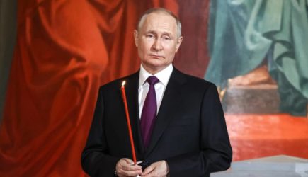 Путин поздравил православных христиан