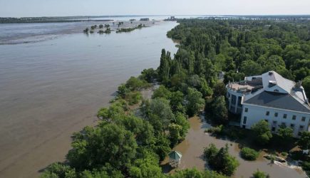 Британия раскритиковала подрыв Каховской ГЭС