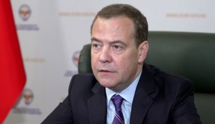 Медведев назвал Украину «Землёй Санникова»