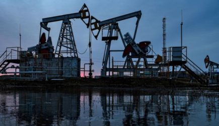 Пакистан не хочет платить за нефть из России в долларах