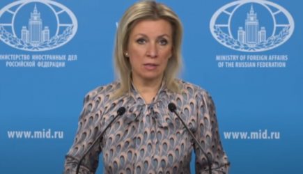 Захарова заявила, что Россия никогда не подчинялась ультиматумам и шантажу
