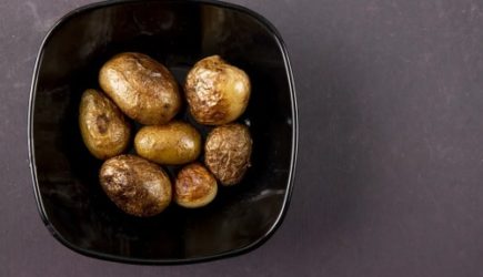 Как получить вареную картошку за 5 минут: не надо даже чистить — секрет опытных поваров