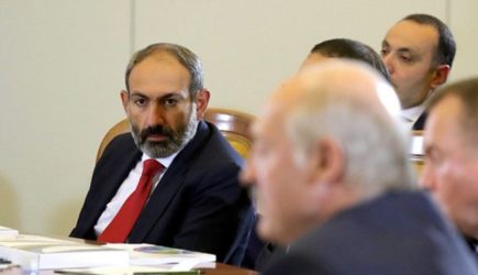 Намек очевиден: Пашинян обвинил две страны ОДКБ в подготовке войны в Карабахе