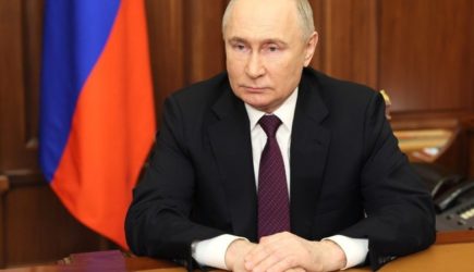 Путин назвал передачу Крыма Украине подарком Хрущева