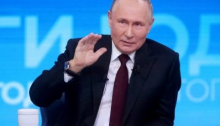 Путин предложил Западу «выйти раз на раз» в небе над Киевом