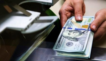 Доллар по 120 может быть в любой момент: прогноз курса рубля на 2025 год