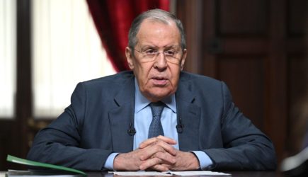 Лавров объяснил, когда Россия остановит боевые действия на Украине