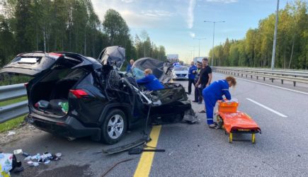 Там просто фарш: очевидцы сообщают о страшной аварии на севере Волгограда