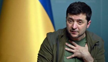 Зеленский сделал истеричное заявление после удара ВС РФ по объектам ВСУ