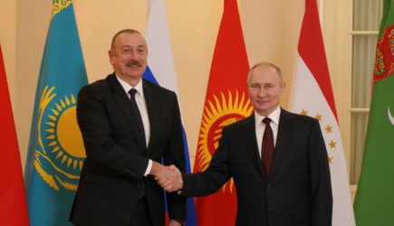 &#171;Огромная война развязана&#187;: Путина призвали срочно позвонить Алиеву