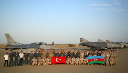 В Азербайджане будет размещена крупнейшая в регионе военная база НАТО