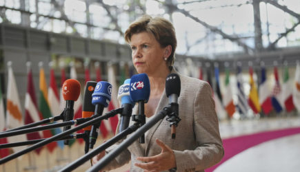 МИД Латвии призвал Трампа не ждать 50 дней и ввести пошлины против России