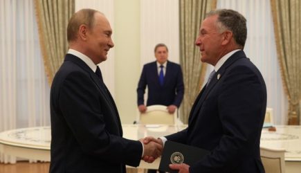 Трамп не знает, как выйти из цугцванга — Уиткоффу подскажут в Москве