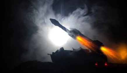 Грозить России опасно. Русские «Искандеры» уничтожают самый секретный бункер ВСУ. Будем жечь до руин