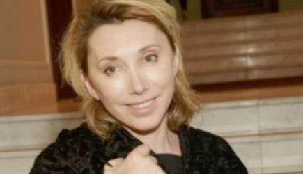 Замотанная в пакет: Воробей обнаружили на берегу