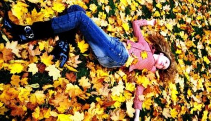 Смертельная опасность осенних листьев — фотографироваться нельзя!