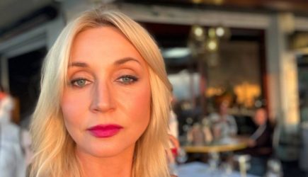 &#171;Сумасшедшие персонажи&#187;: Орбакайте с семьей вышла на парад в США