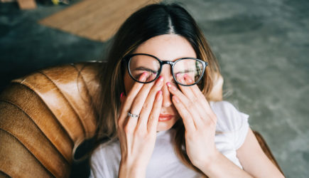 Врач объяснила, почему осенью многие чувствуют усталость и сонливость