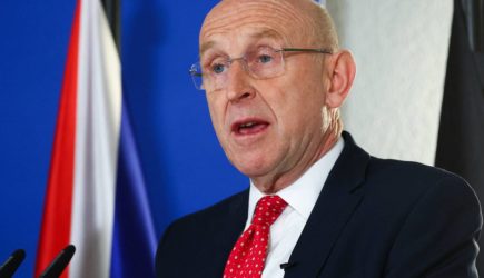 Глава Минобороны Британии обратился с посланием к России