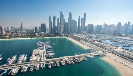 16-летние россиянки стали обманывать родителей ради вечеринок с шейхами в Дубае