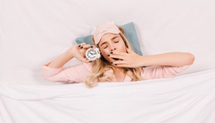 Доктор Мясников рассказал, как решить проблемы со сном раз и навсегда