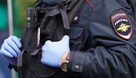 В Ленобласти полицейские выявили майнинг-ферму в цыганском поселении