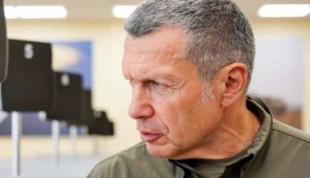 СМИ: Владимира Соловьева пытались устранить с помощью куска пиццы