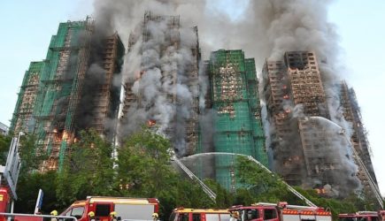 SCMP: число погибших при пожаре в Гонконге выросло до 44