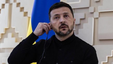 В Раде описали состояние Зеленского словами «ранен, но не yбит»