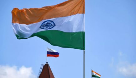 Моди заявил о проработке Индией и Россией отмены виз для тургрупп