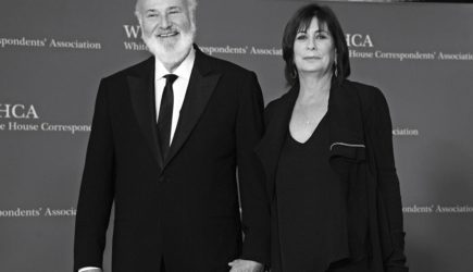 Тела голливудского режиссера Роба Райнера и его жены нашли с ножевыми ранениями в их доме