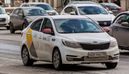 Массовая забастовка таксистов парализовала российские города: взгляд изнутри