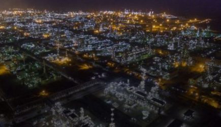 Крупнейший в&nbsp;мире НПЗ передумал по&nbsp;российской нефти: поставки возобновляются