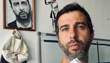 Первый канал возобновляет попытки вернуть Ивана Урганта на ТВ