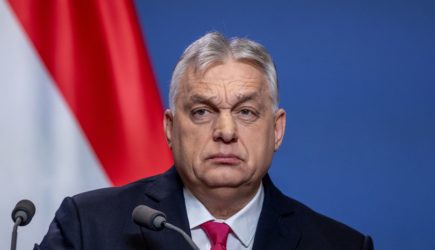 Орбан заявил, что не позволит Киеву угрожать суверенитету Венгрии