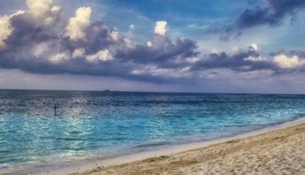 Британец скончался в аэропорту Мальдив через два дня после гибели жены