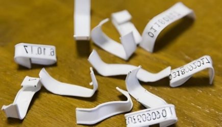 Бум хлебных бирок: россияне в лихорадке коллекций памятных дат