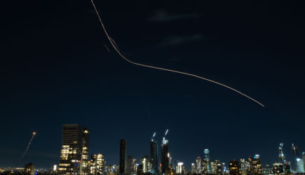 Удары Ирана и Израиля: новости 2 марта, взрывы в Дубае, эвакуация россиян