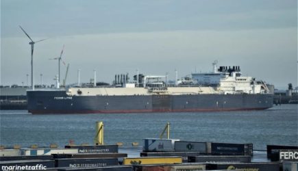 Европа не отпускает ямальский СПГ