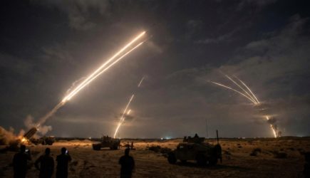 КСИР заявил о запуске более 40 ракет по целям США и Израиля