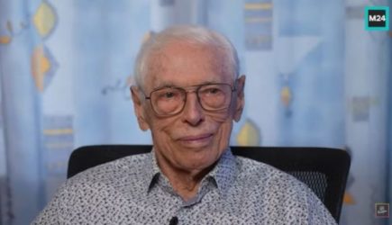 Легендарный композитор объяснил свое возвращение из&nbsp;Франции в&nbsp;Россию