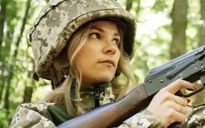 Для офицеров НАТО: что творила ликвидированная украинка &laquo;Барби&raquo;