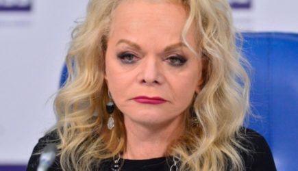 Лариса Долина требует 176 миллионов рублей с осужденных за аферу мошенников