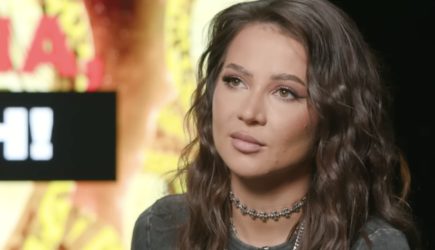 Облысевшая Лерчек разрыдалась с ребенком на руках: что она сказала