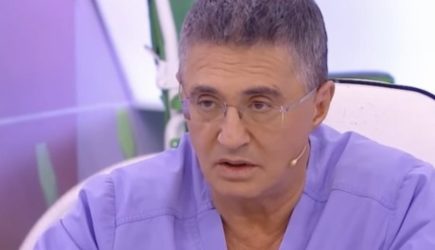 Александр Мясников назвал повседневные болезни, которые медицина не лечит
