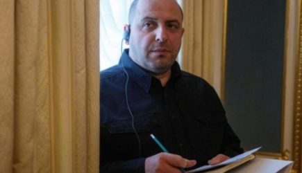 Рустем Умеров прибыл в Берлин на экстренные переговоры с европейскими лидерами